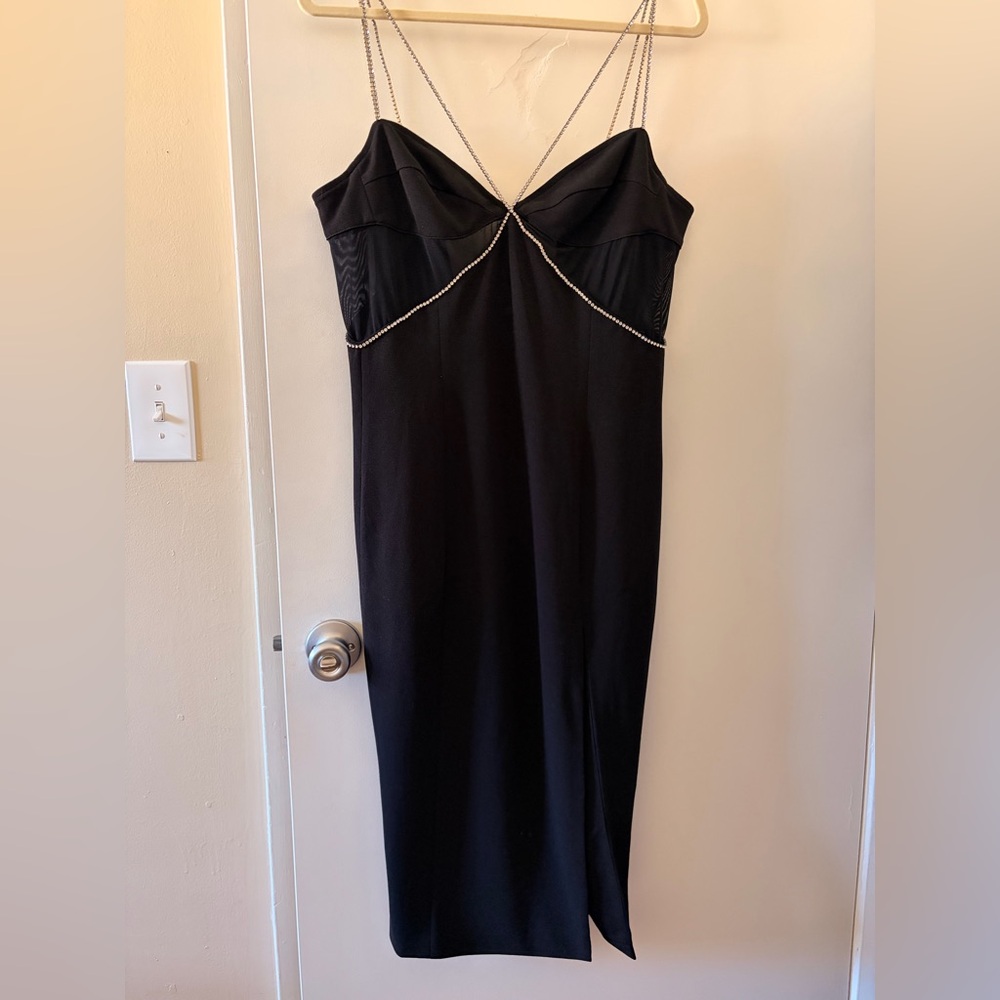 Elegant Black Midi Dress with Chain Straps